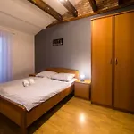 In With Balcony, Air Condition, Wifi Daire