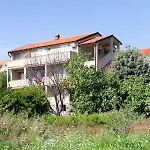 Daire In With Balcony, Air Condition, Wifi Lopar