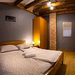 In With Balcony, Air Condition, Wifi Lopar