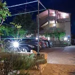 In With Balcony, Air Condition, Wifi Lopar