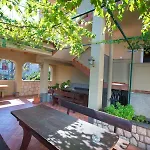 In With Balcony, Air Condition, Wifi لوبار