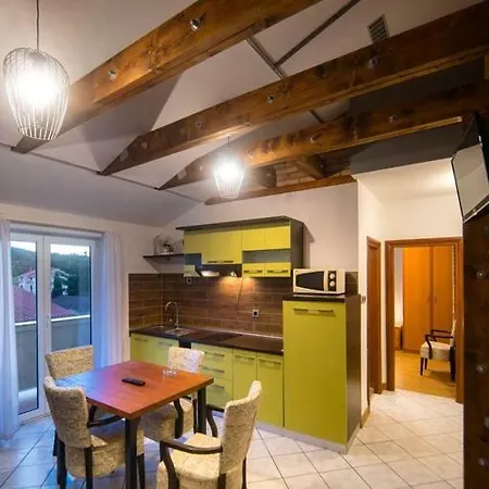 In With Balcony, Air Condition, Wifi *