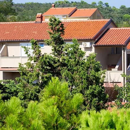 Appartement In With Balcony, Air Condition, Wifi