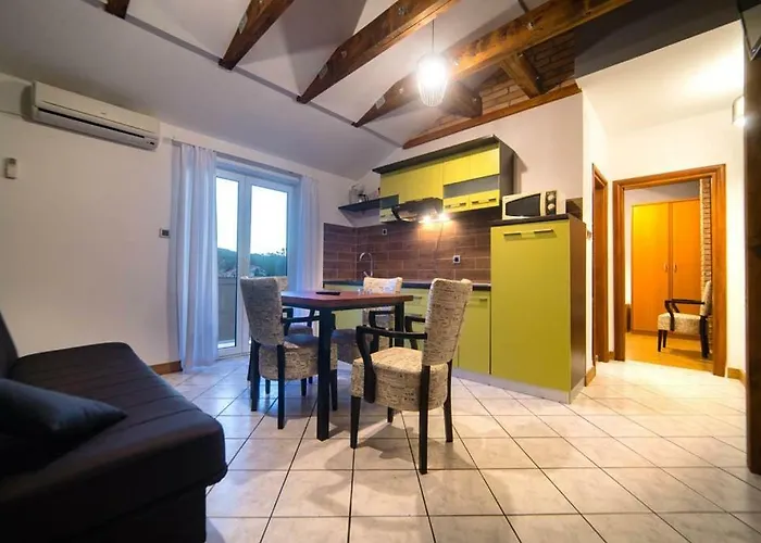In With Balcony, Air Condition, Wifi *
